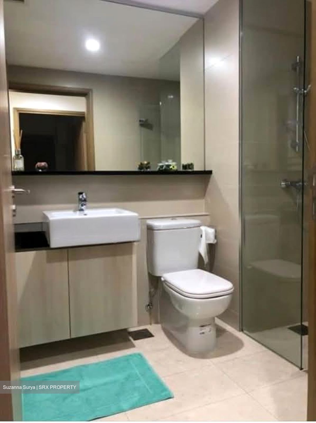 Waterfront Gold (D16), Condominium #589844761